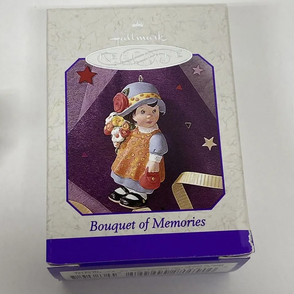 Hallmark Keepsake Ornament Bouquet of Memories Hand crafted Dated 1998 Happy